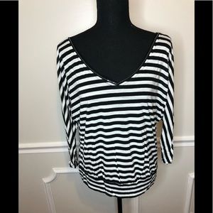 WHBM v-neck front and back top